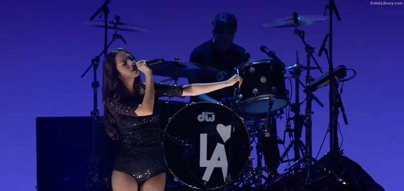 Olivia Rodrigo photo 20 of 3933
