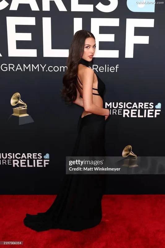 Olivia Rodrigo photo 7 of 3933