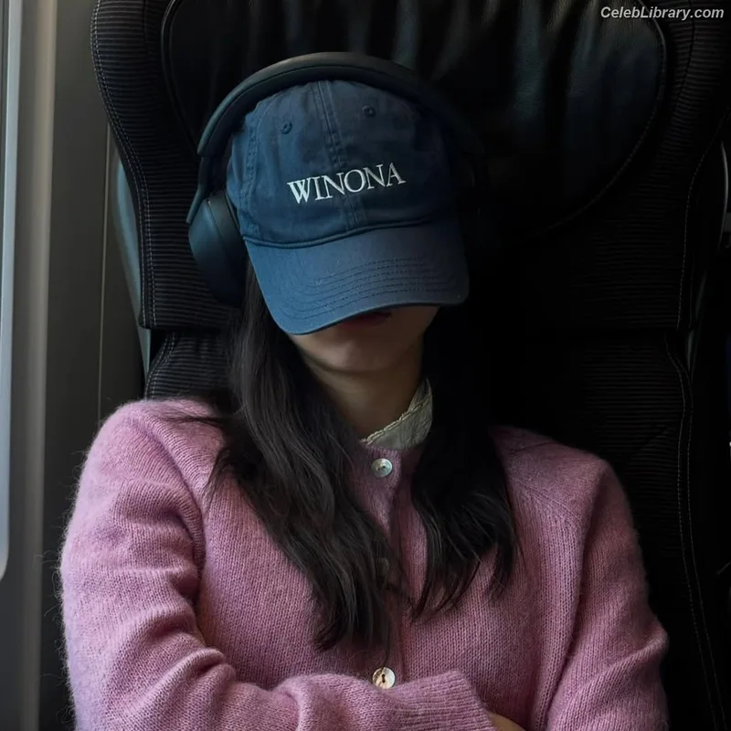 Olivia Rodrigo photo 16 of 3933