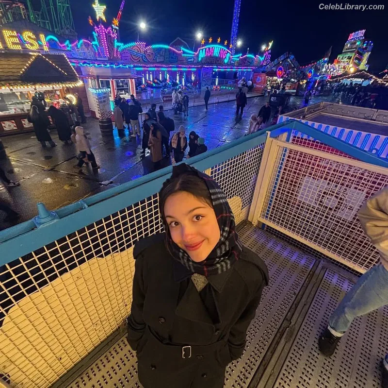 Olivia Rodrigo photo 23 of 3933