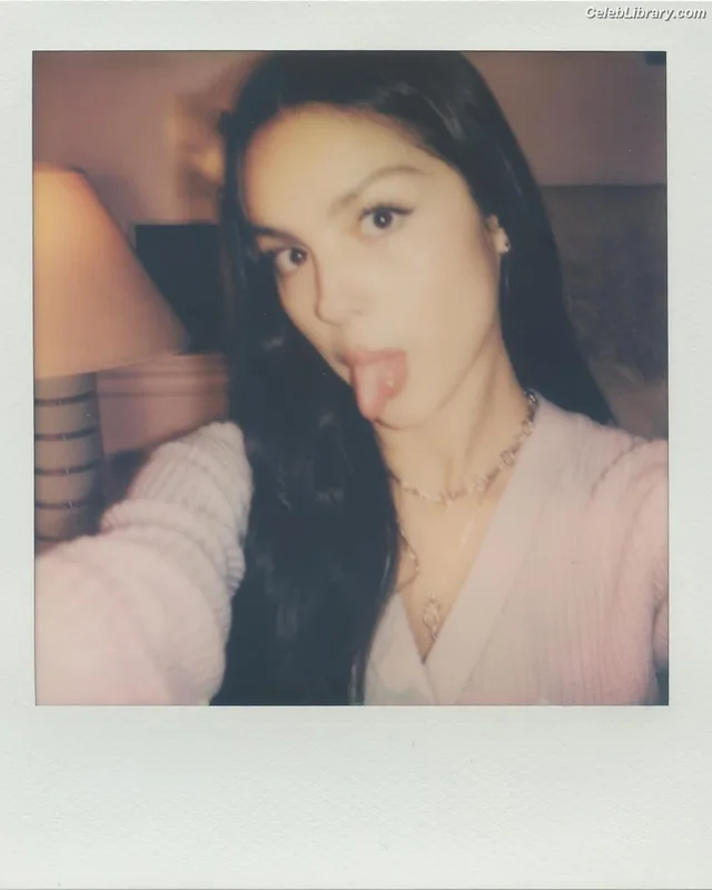 Olivia Rodrigo photo 3 of 3933