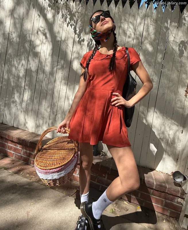 Olivia Rodrigo photo 1 of 3933