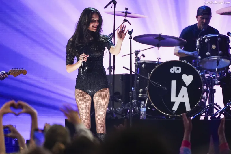 Olivia Rodrigo photo 9 of 3933