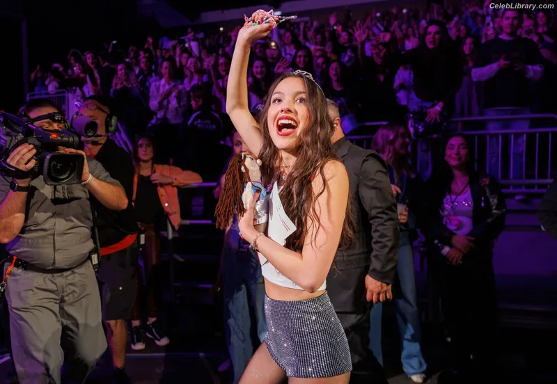 Olivia Rodrigo photo 20 of 3933