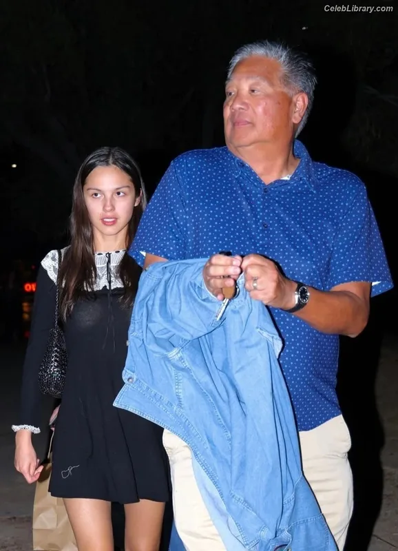 Olivia Rodrigo photo 14 of 3933