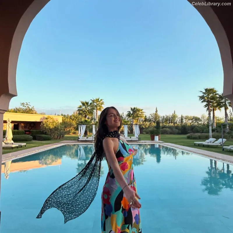 Olivia Rodrigo photo 8 of 3933