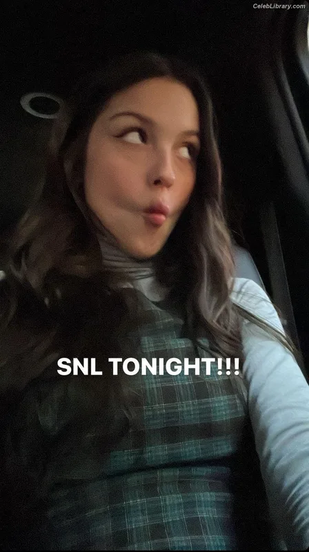 Olivia Rodrigo photo 24 of 3933
