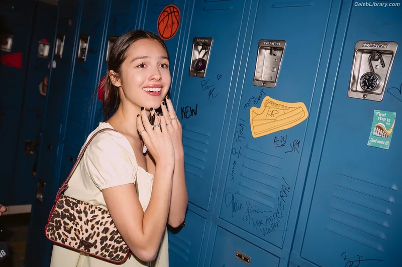 Olivia Rodrigo photo 12 of 3933