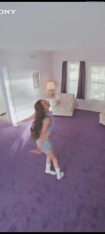 Olivia Rodrigo photo 22 of 3933