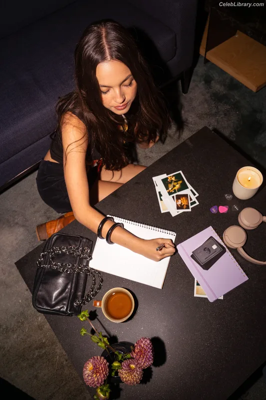 Olivia Rodrigo photo 9 of 3933