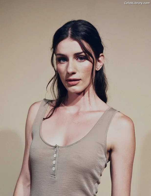 Olivia Rouyre photo 2 of 33