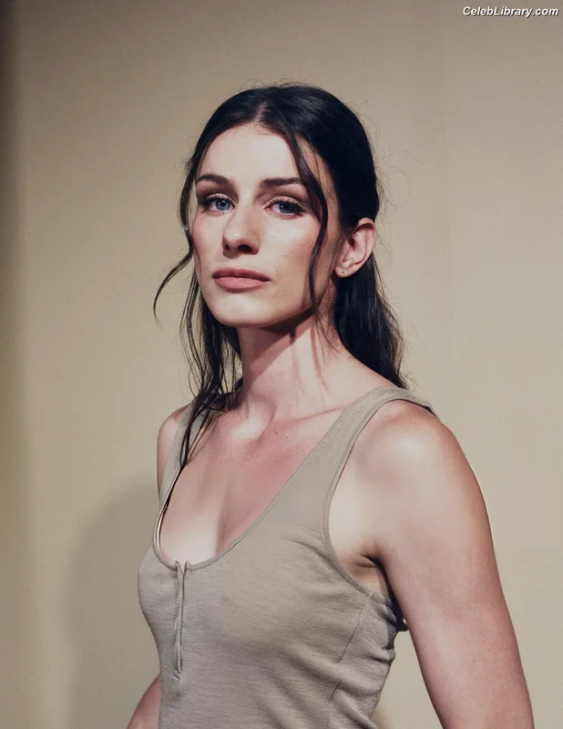 Olivia Rouyre photo 3 of 33