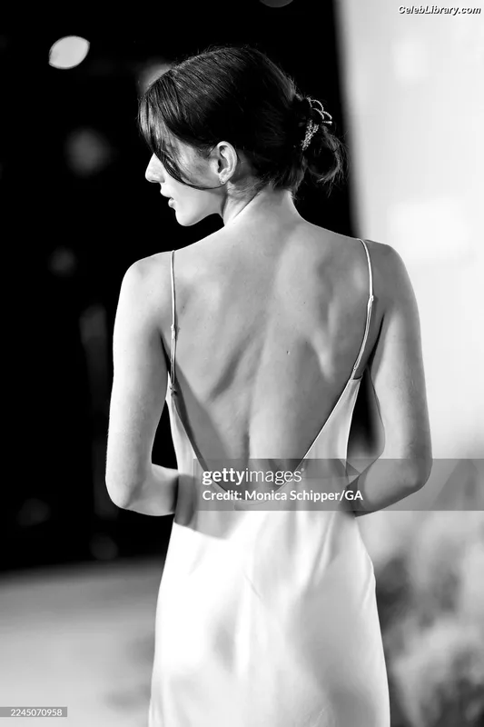 Olivia Rouyre photo 22 of 33