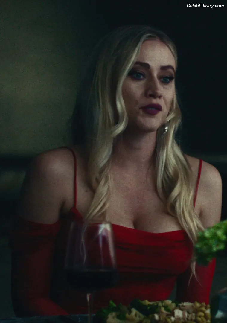 Olivia Taylor Dudley photo 4 of 290