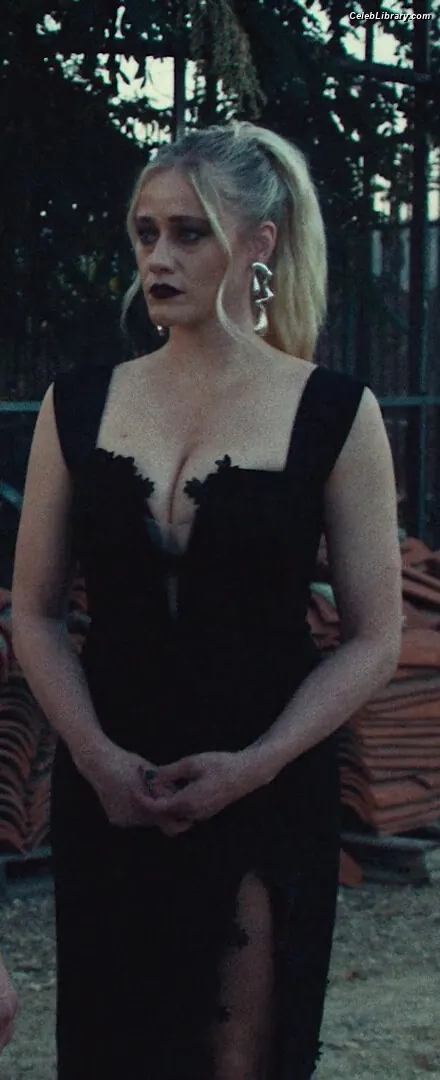 Olivia Taylor Dudley photo 13 of 290