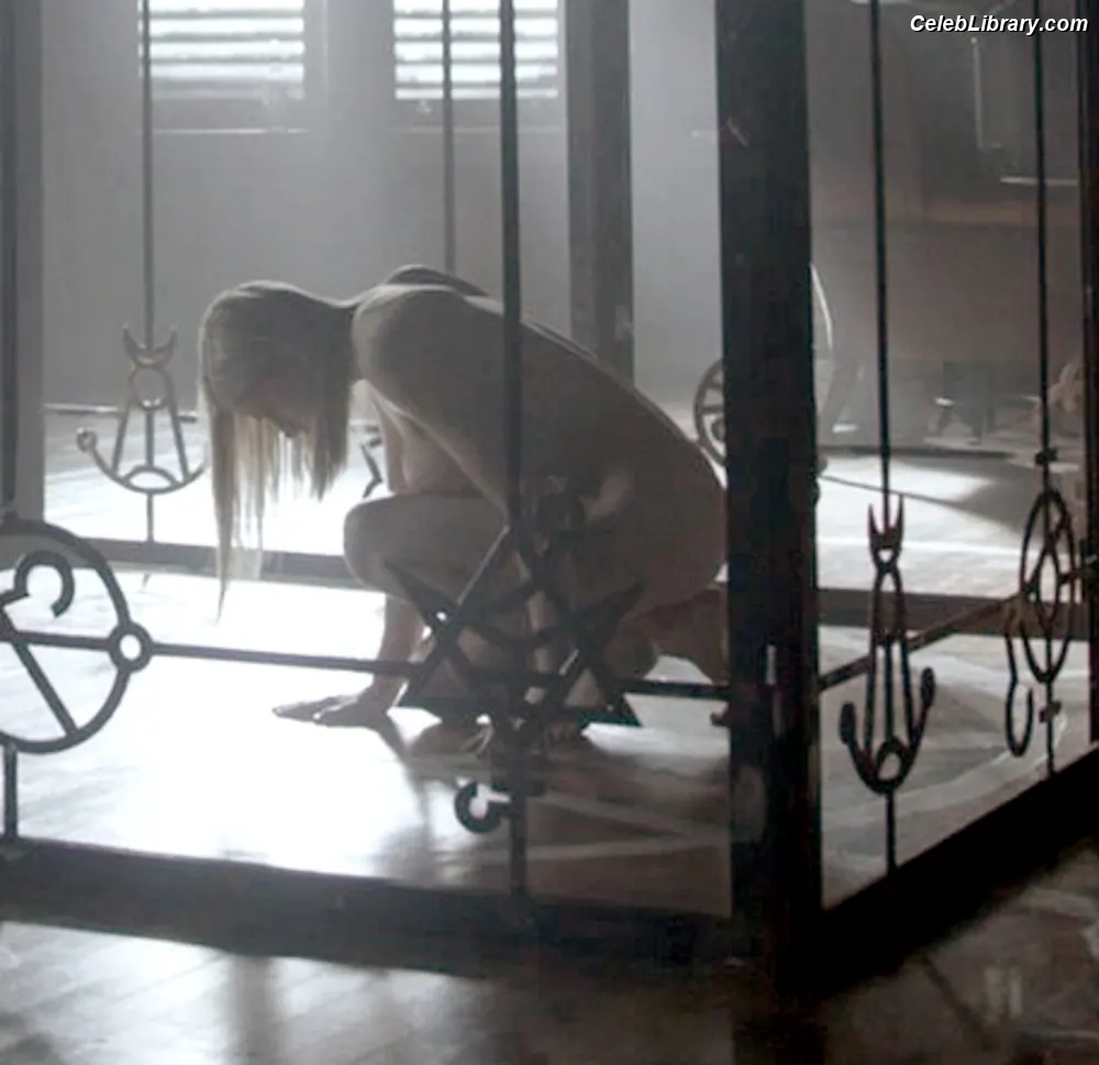 Olivia Taylor Dudley photo 14 of 290