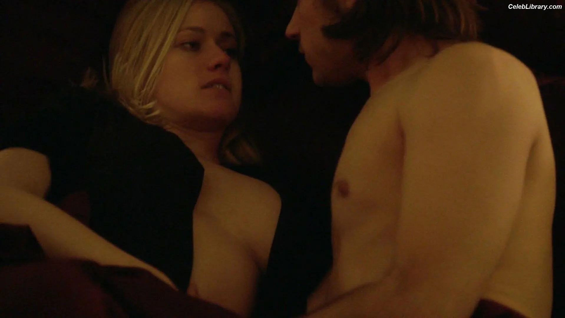 Olivia Taylor Dudley photo 4 of 290