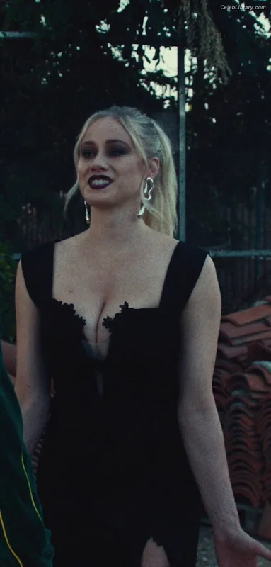 Olivia Taylor Dudley photo 1 of 285