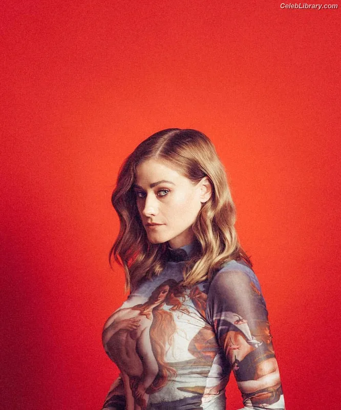 Olivia Taylor Dudley photo 6 of 285
