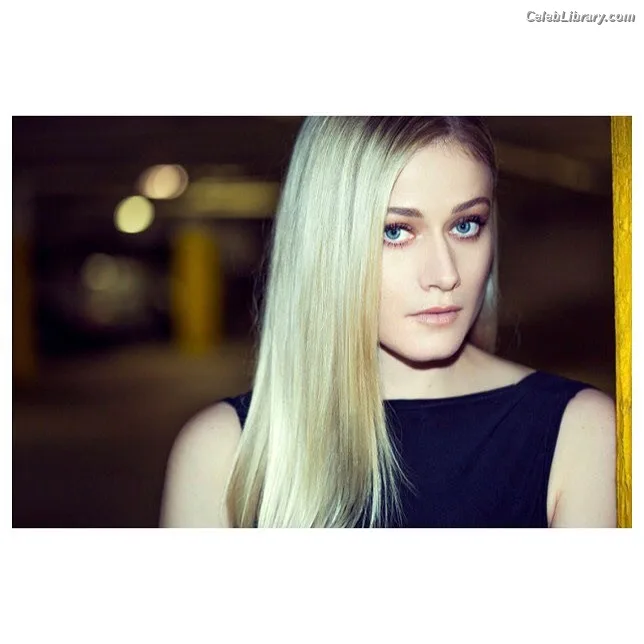 Olivia Taylor Dudley photo 18 of 285