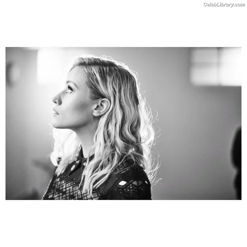 Olivia Taylor Dudley photo 19 of 285