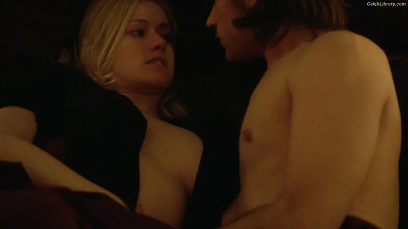 Olivia Taylor Dudley photo 22 of 285
