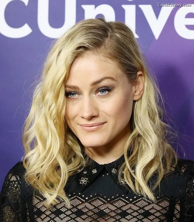 Olivia Taylor Dudley photo 23 of 285