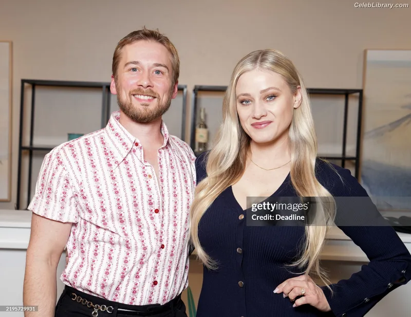 Olivia Taylor Dudley photo 14 of 285