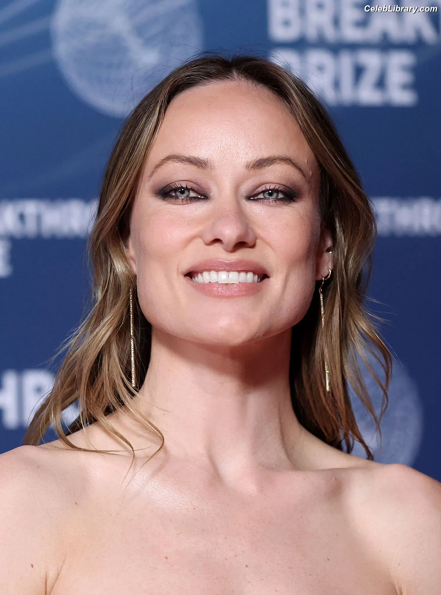 Olivia Wilde photo 4 of 1242