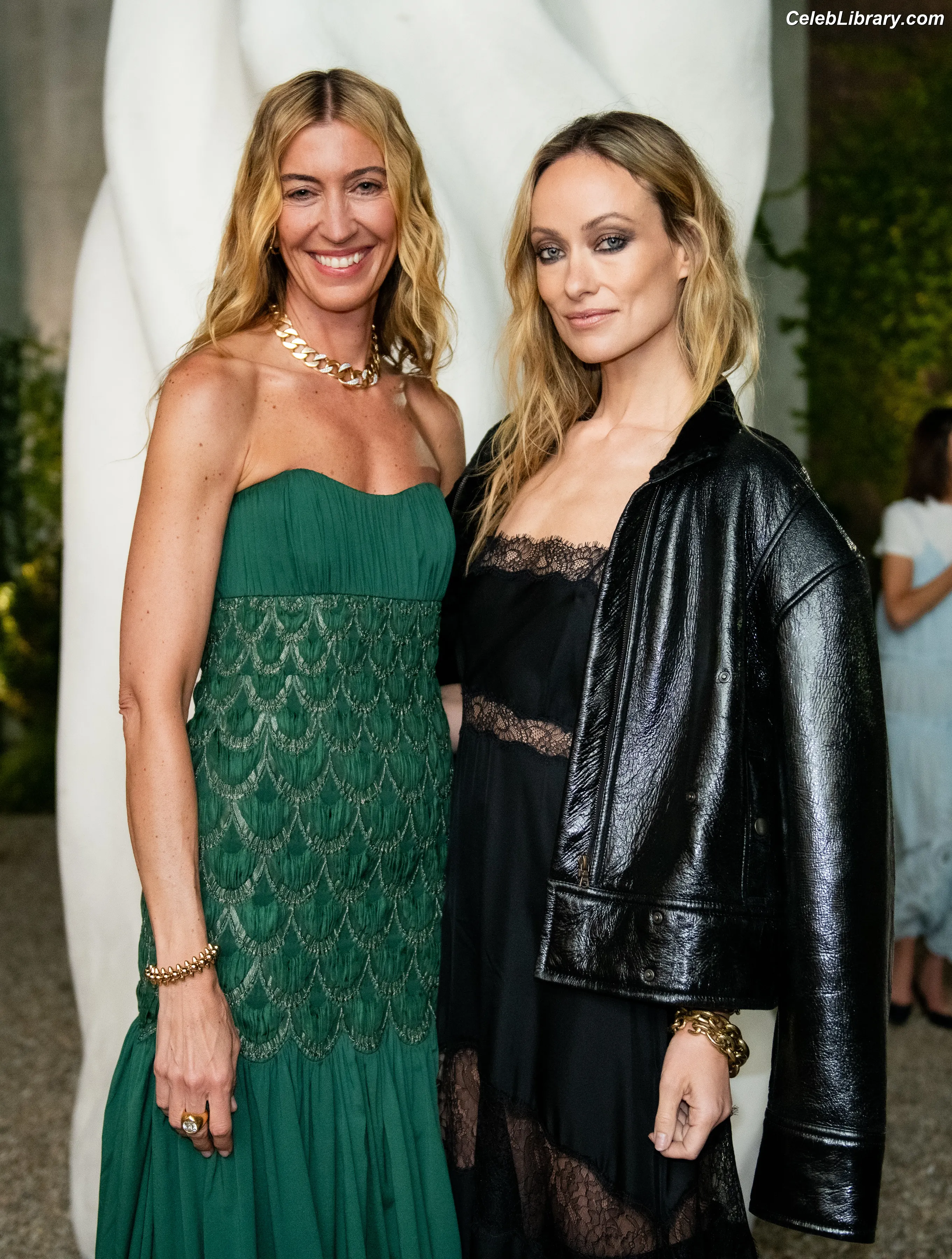 Olivia Wilde photo 4 of 1242