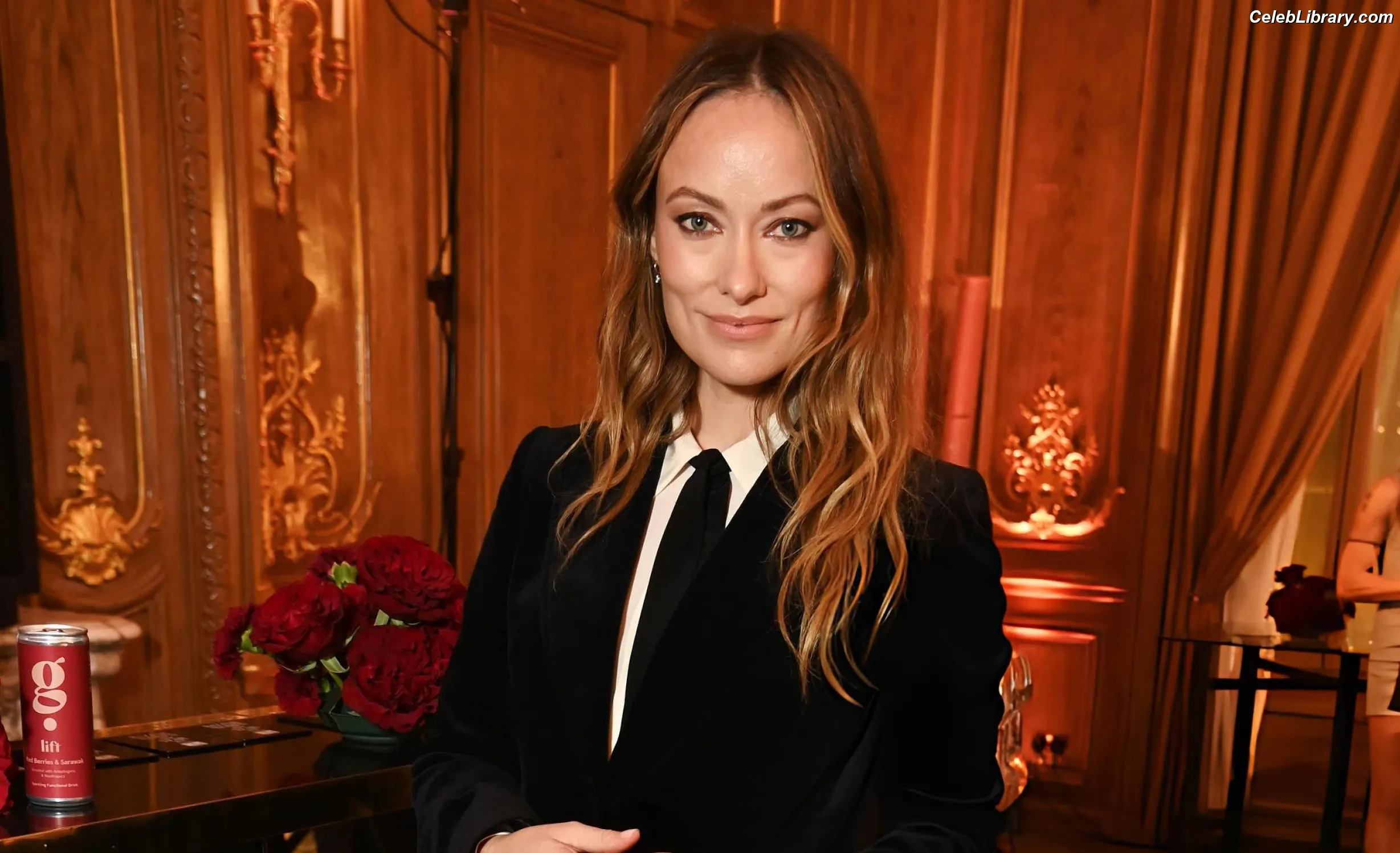 Olivia Wilde photo 17 of 1242