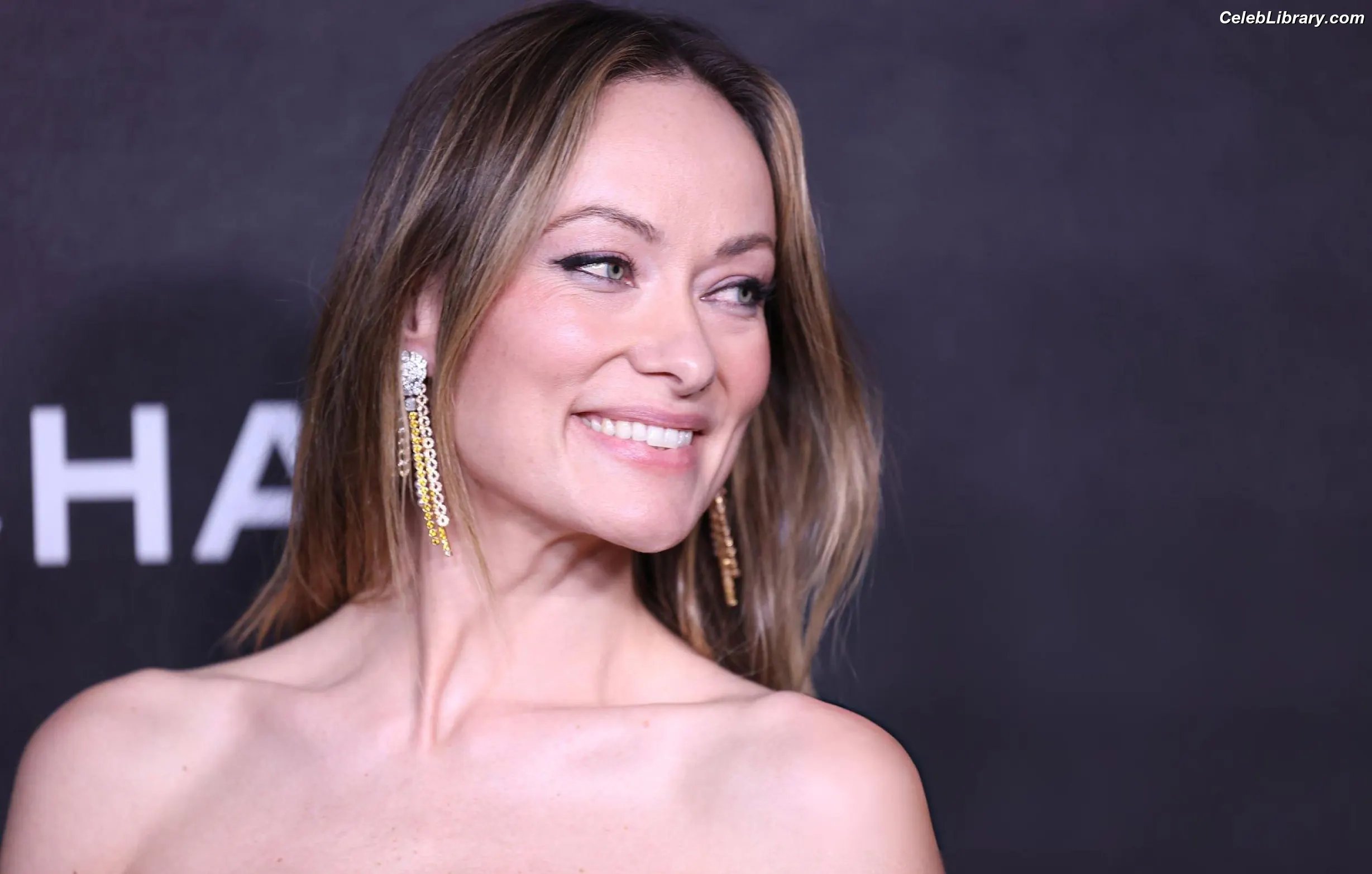 Olivia Wilde photo 14 of 1242