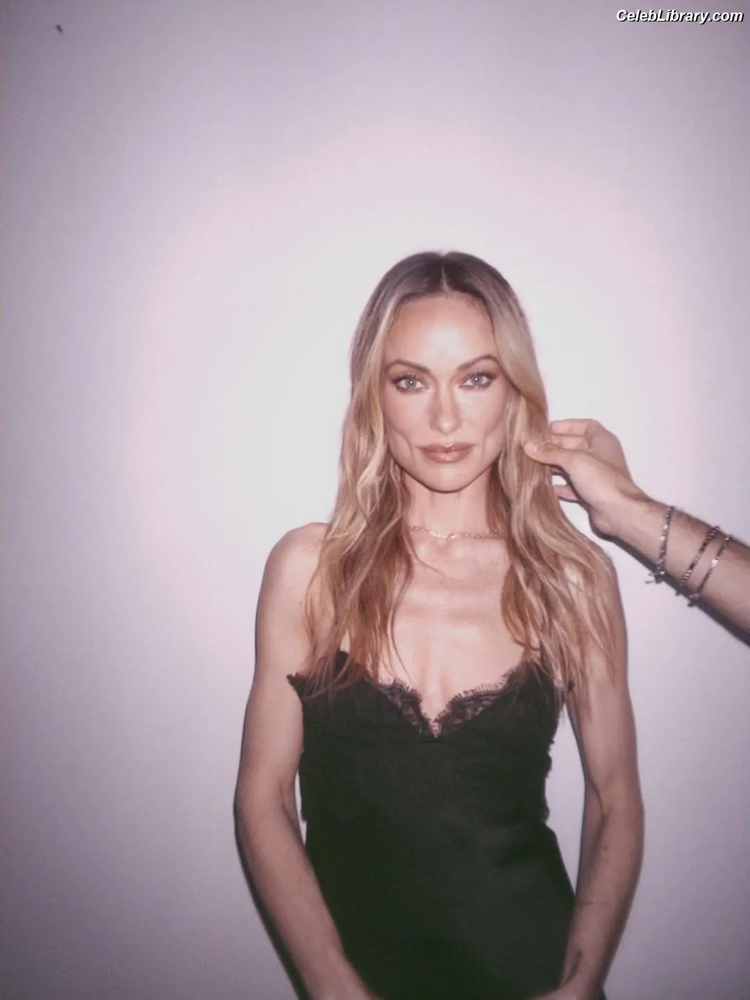 Olivia Wilde photo 9 of 1242