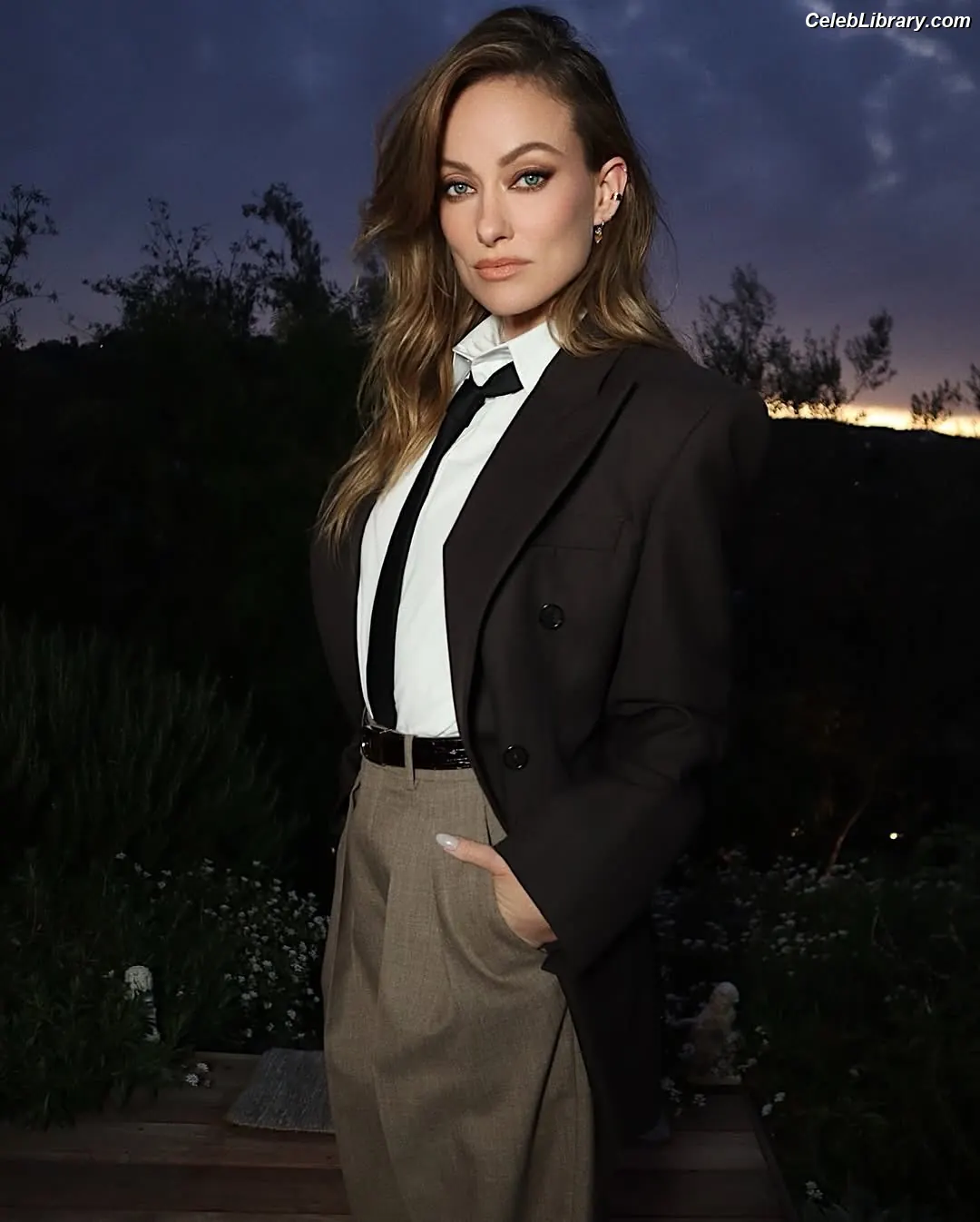 Olivia Wilde photo 4 of 1242