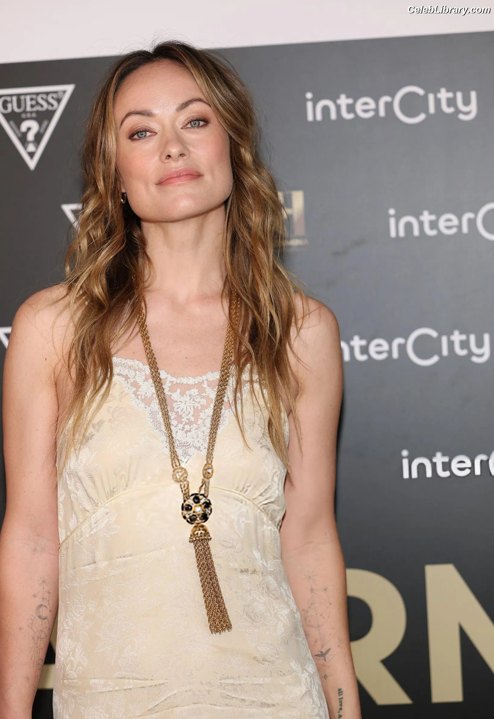 Olivia Wilde photo 22 of 1242