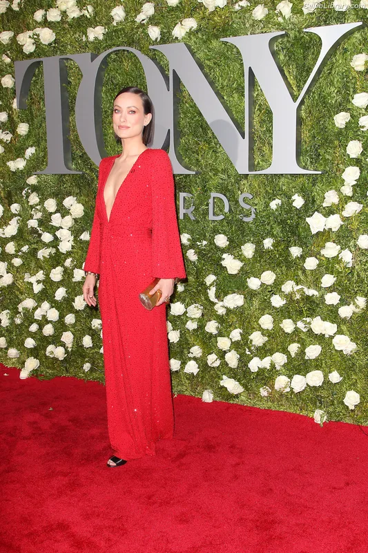Olivia Wilde photo 20 of 1242