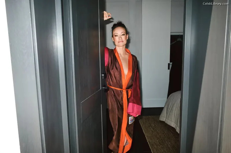 Olivia Wilde photo 4 of 1242