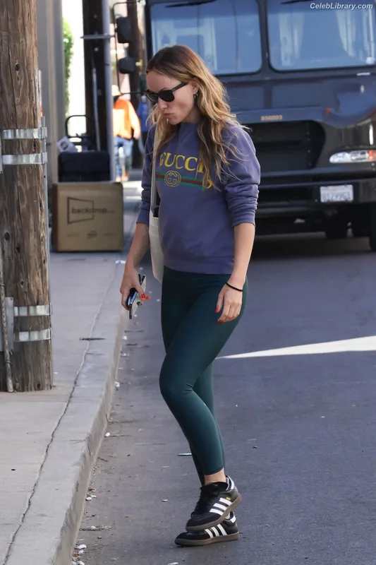 Olivia Wilde photo 15 of 1242