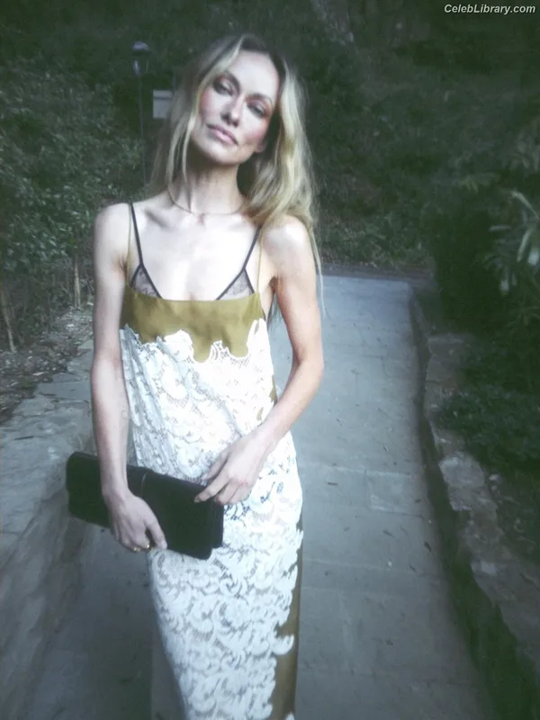 Olivia Wilde photo 16 of 1242