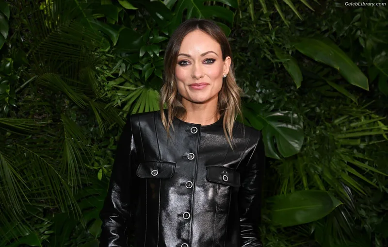 Olivia Wilde photo 18 of 1242