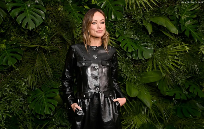 Olivia Wilde photo 19 of 1242