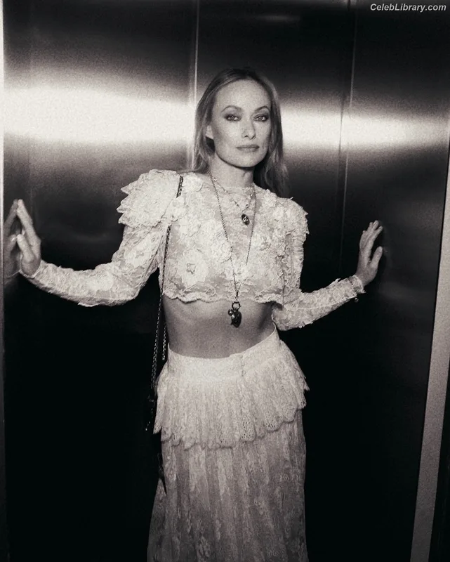 Olivia Wilde photo 6 of 1242