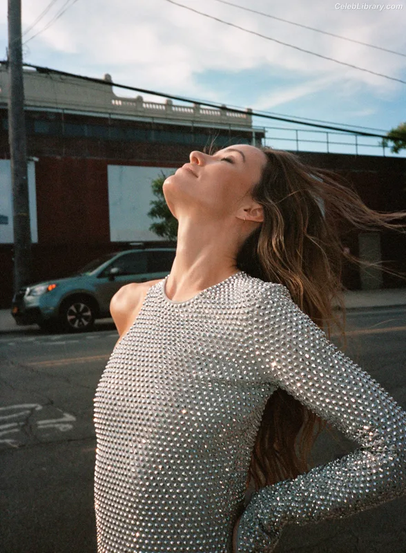Olivia Wilde photo 12 of 1242