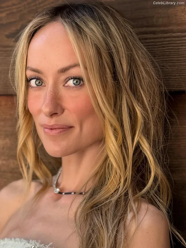 Olivia Wilde photo 24 of 1242