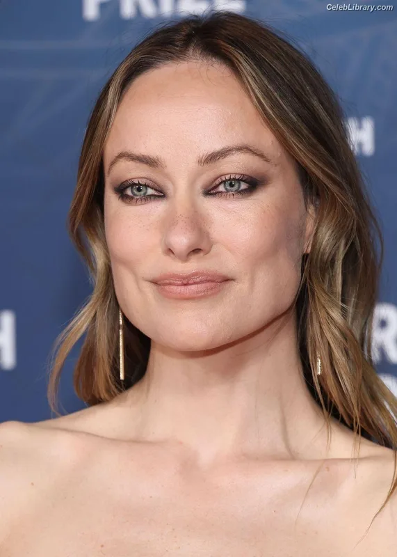 Olivia Wilde photo 8 of 1242