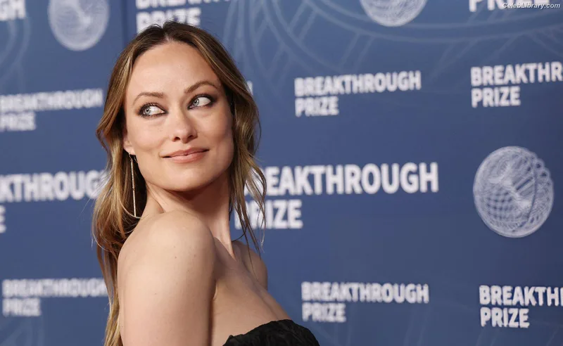 Olivia Wilde photo 10 of 1242