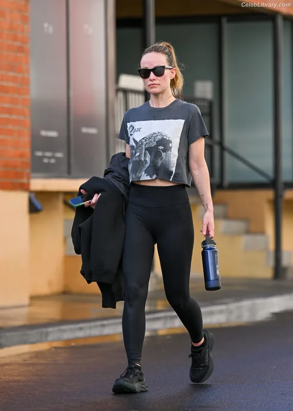 Olivia Wilde photo 16 of 1242