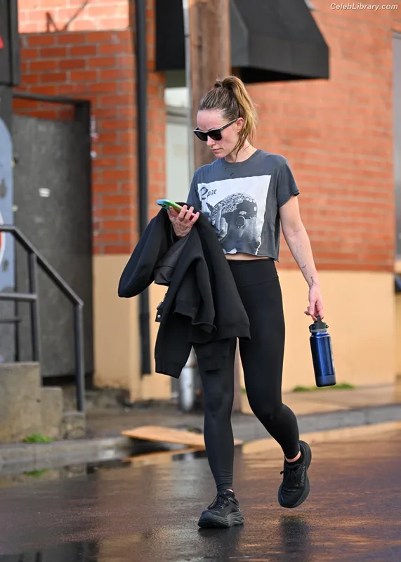 Olivia Wilde photo 20 of 1242