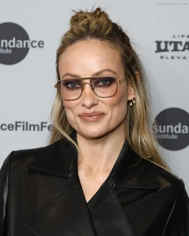 Olivia Wilde photo 17 of 1242