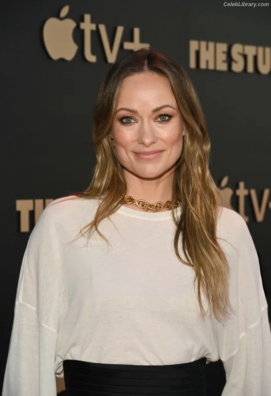 Olivia Wilde photo 3 of 1242